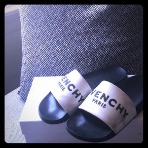 Givenchy Logo Slides Worn Once. Women’s 9